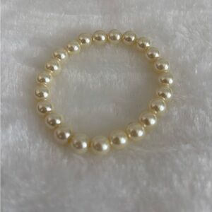 Classic Ivory Pearl Stretch Bracelet - Women Jewelry